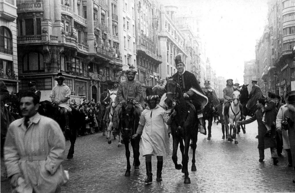 <em>Madrid, 06/01/1948. Cabalgata de Reyes Magos celebrada en la mañana del 6 de enero de 1948. Foto ABC</em>